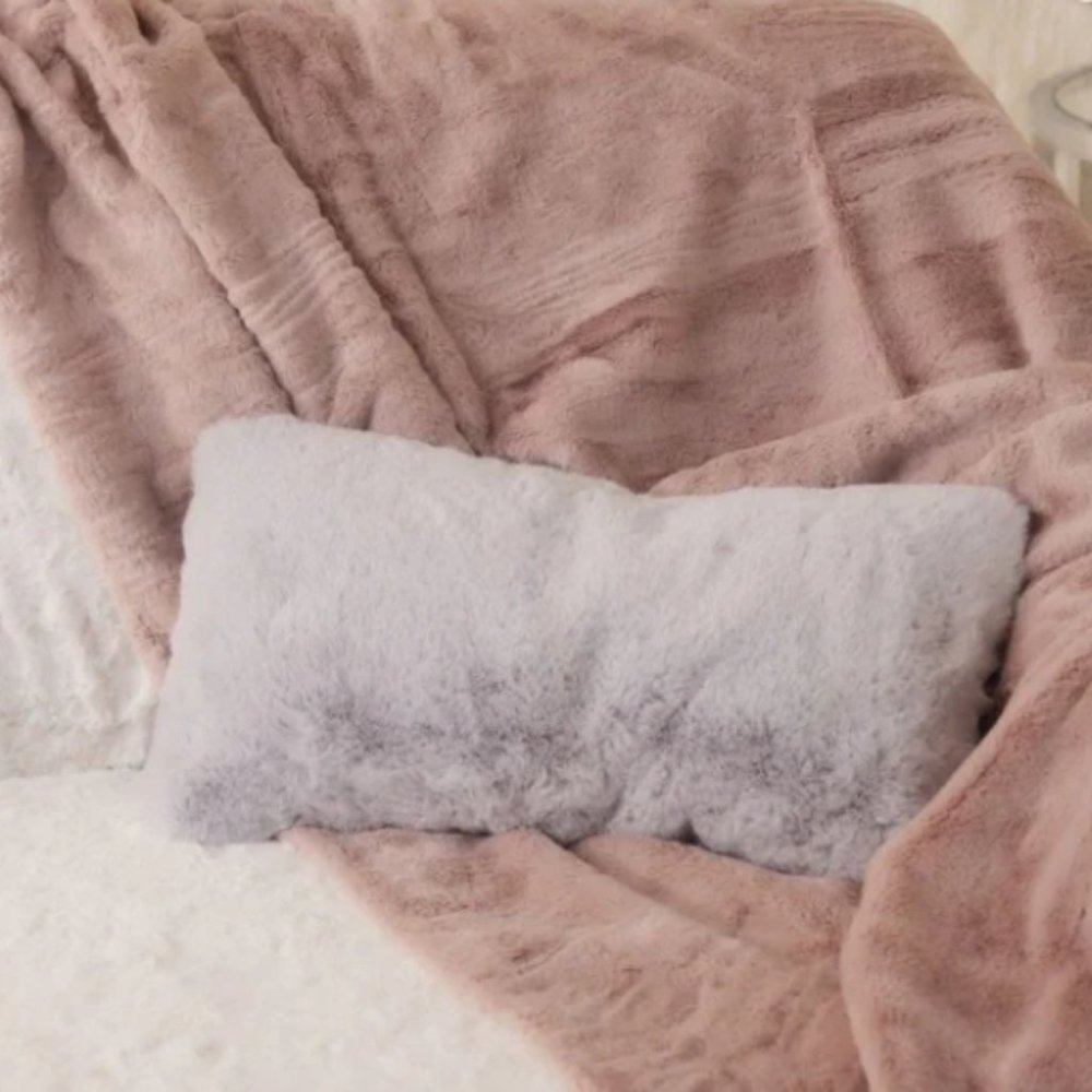 Amazing 🤩 UnHide Pillow in Silver Fox - BNIP